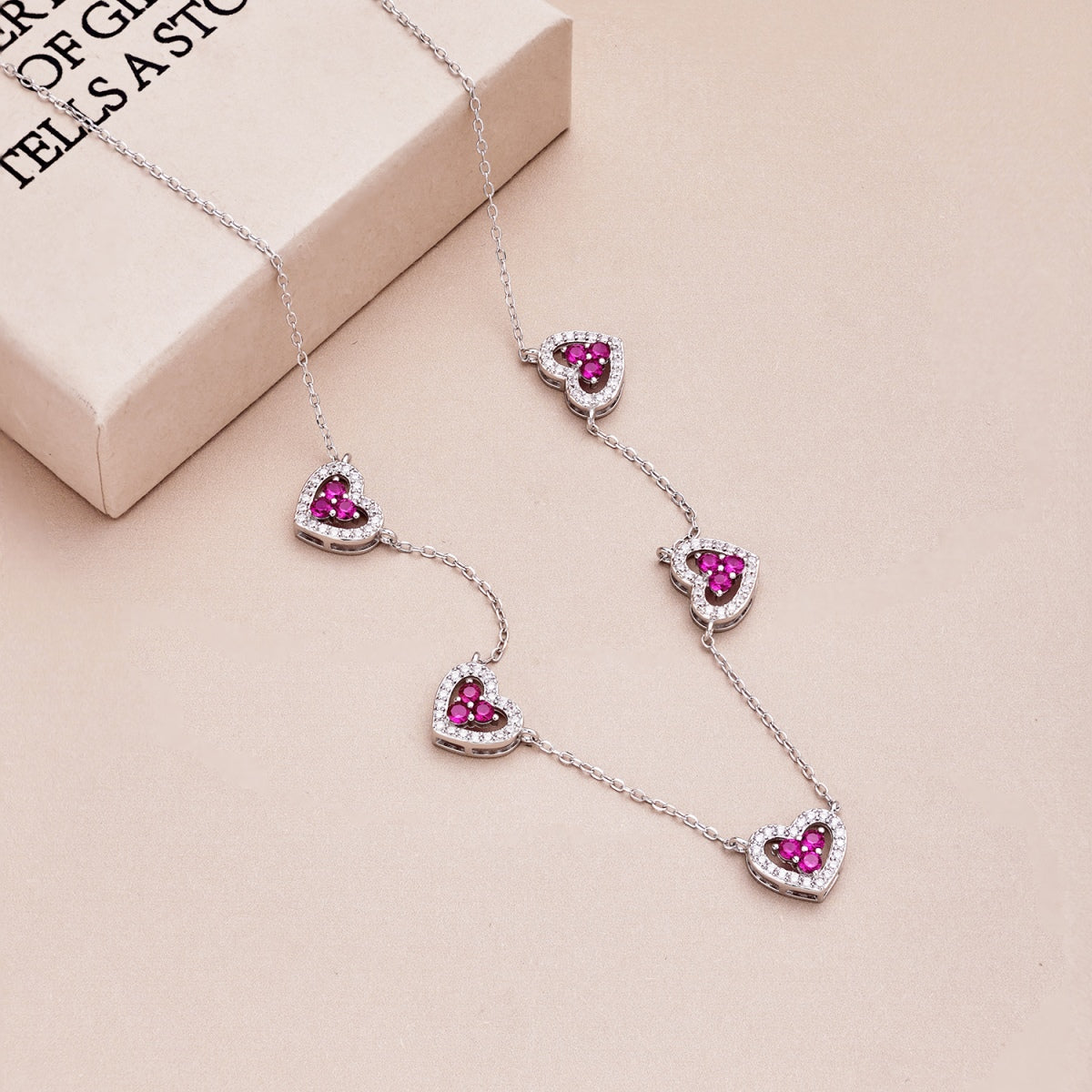 [Oramore Jewelry]Sparkling Five Heart Necklace