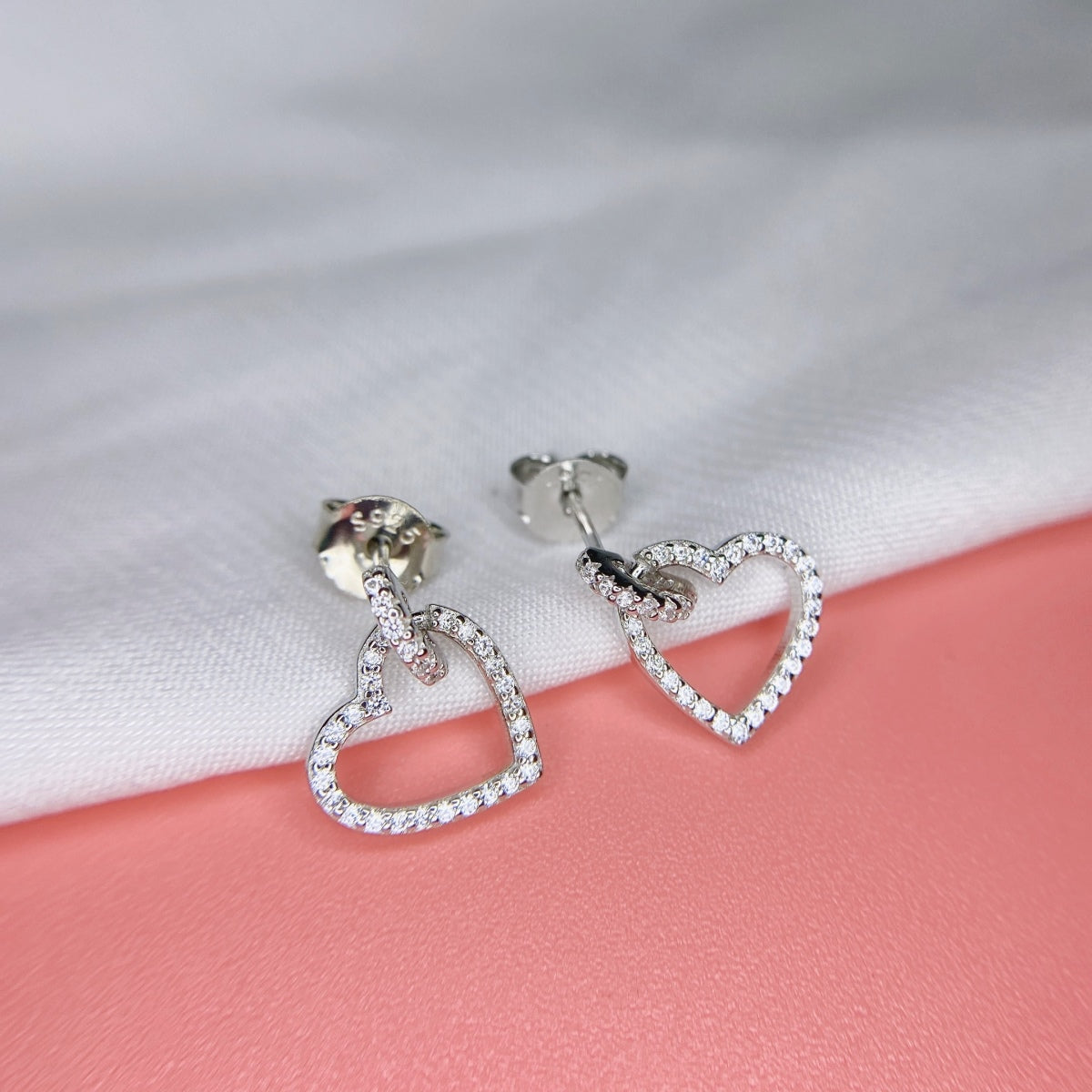 [Oramore Jewelry]Dainty Heart Shape Earrings