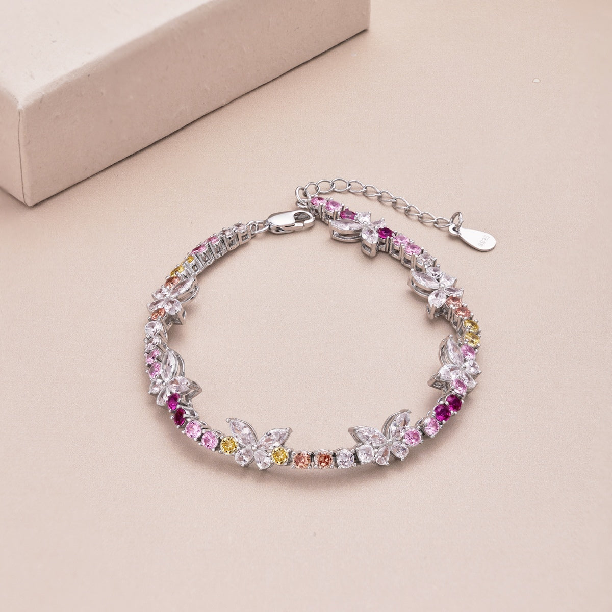 [Oramore Jewelry]Ornate Colorful Butterfly Shape Round Cut Daily Bracelet