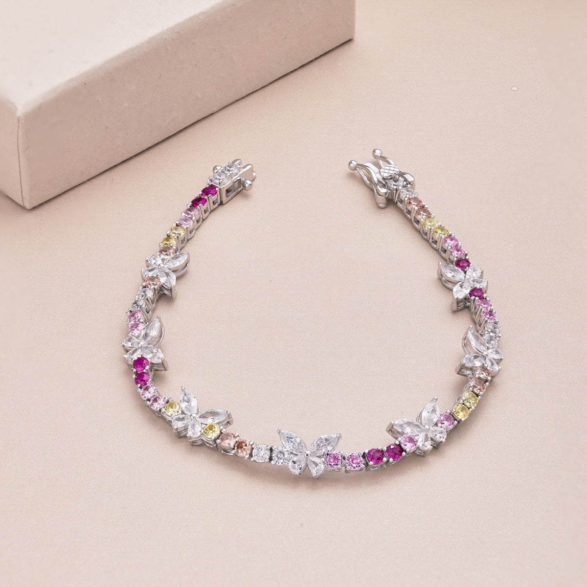[Oramore Jewelry]Ornate Colorful Butterfly Shape Round Cut Daily Bracelet