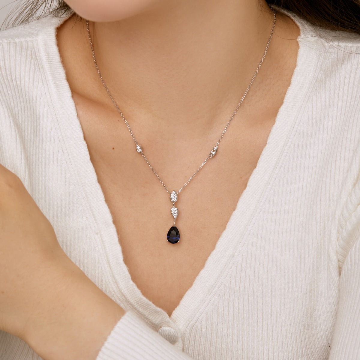 [Oramore Jewelry]Dazzling Pear Cut Necklace
