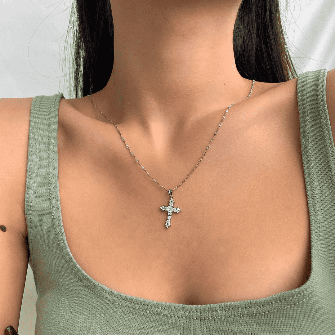 [Oramore Jewelry]Delicate Cross Shape Necklace
