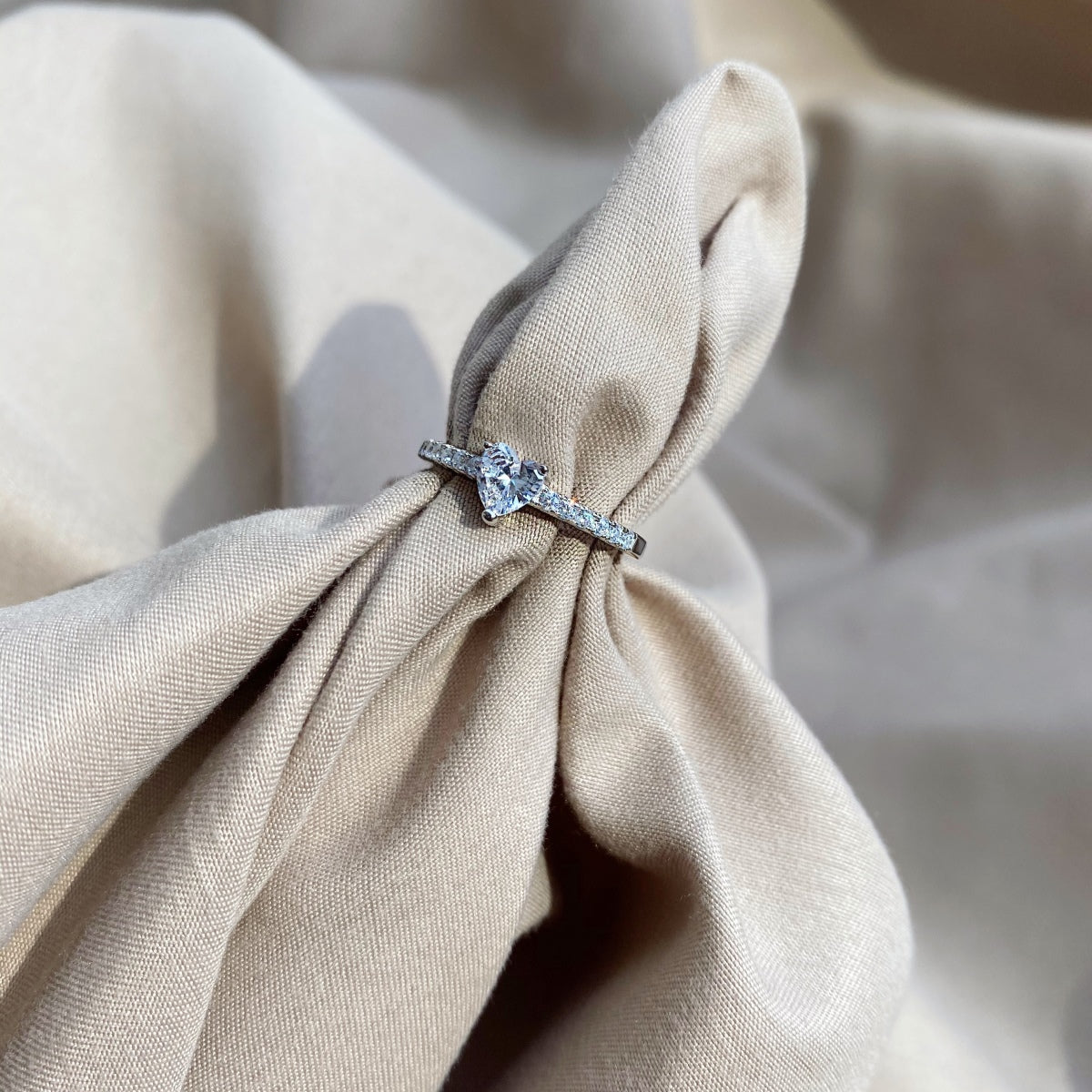 [Oramore  Jewelry]0.5 Carat CaratEternity Charming Heart Shape Lover Ring
