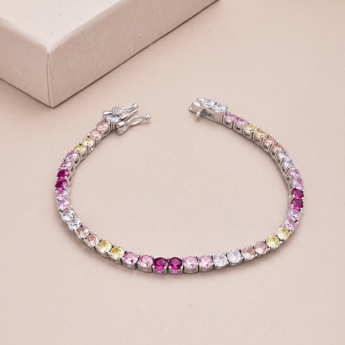 [Oramore Jewelry]Radiant Colorful Round Cut Tennis Bracelet