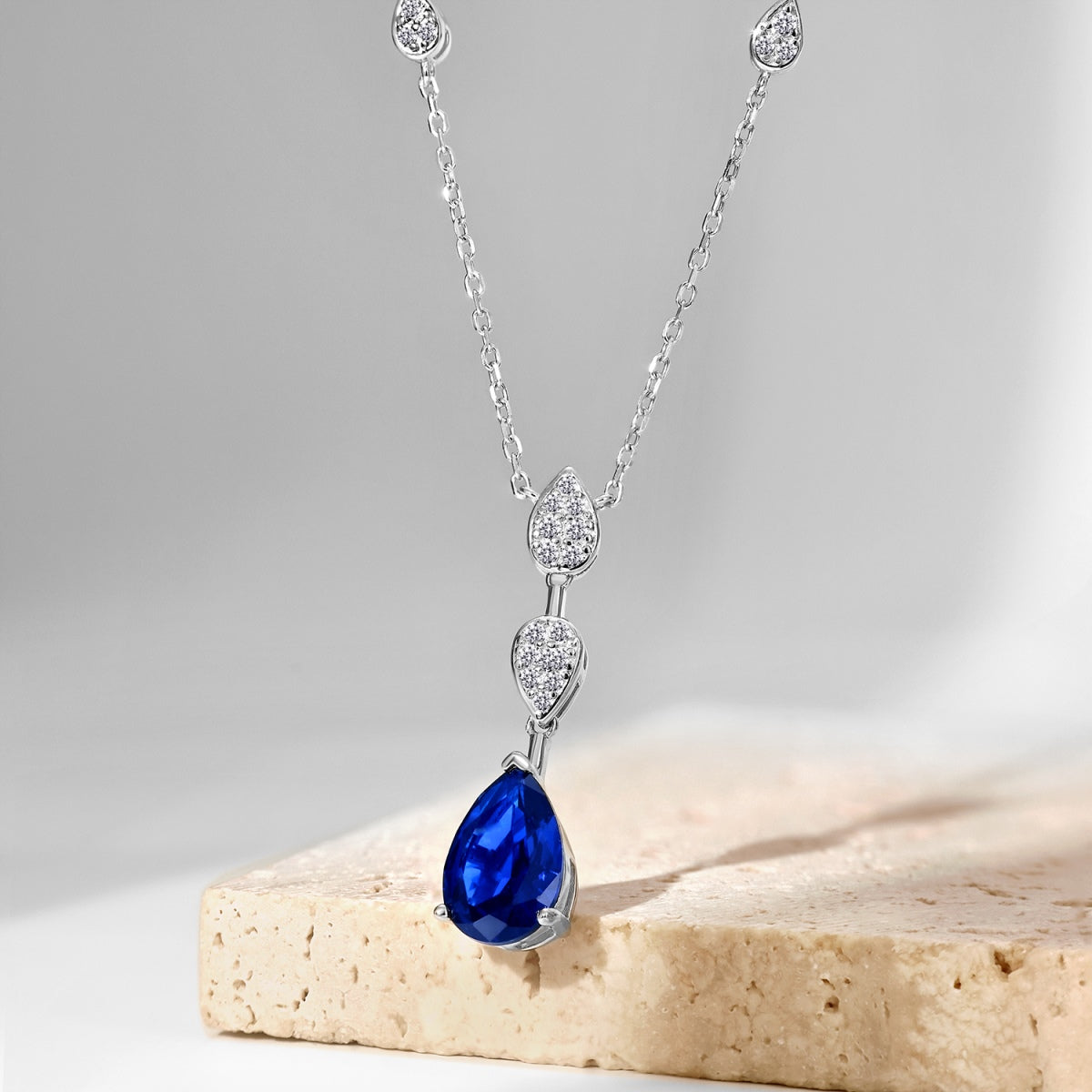 [Oramore Jewelry]Dazzling Pear Cut Necklace