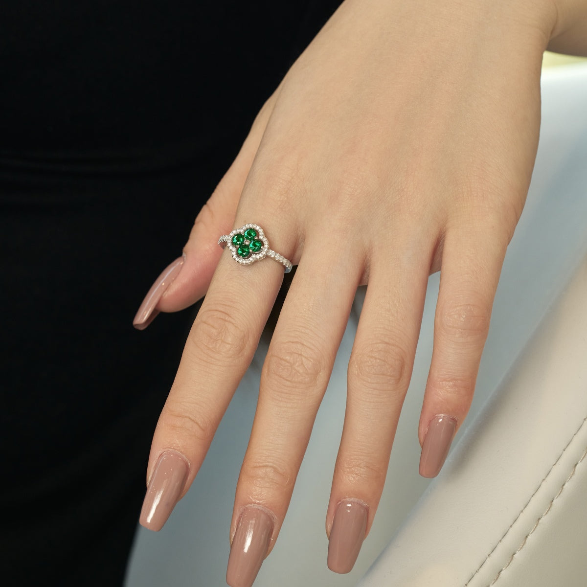 [Oramore Jewelry]Four Leaf Clover Flower Design Ring