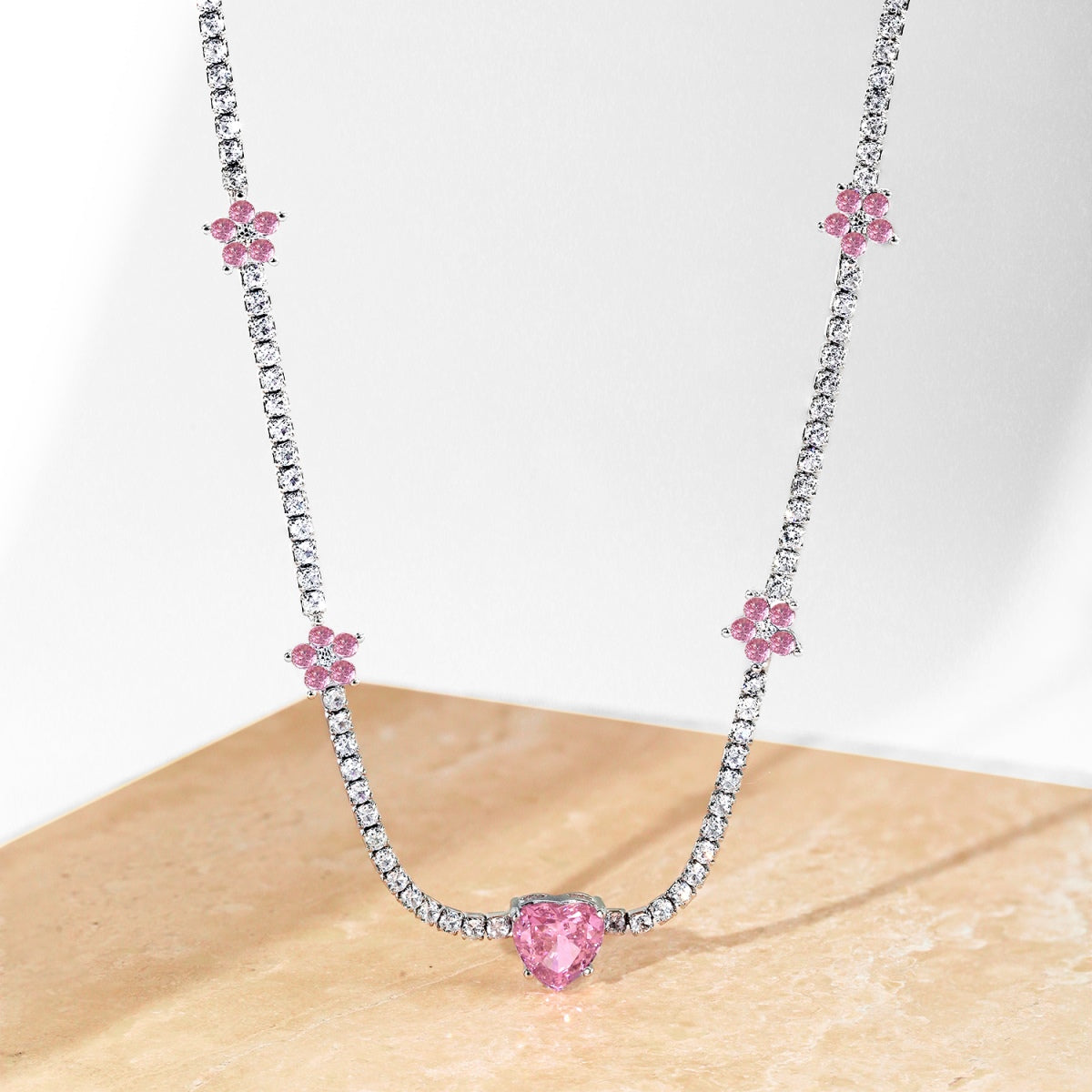 [Oramore Jewelry]Dazzling Pink Heart Flower Necklace