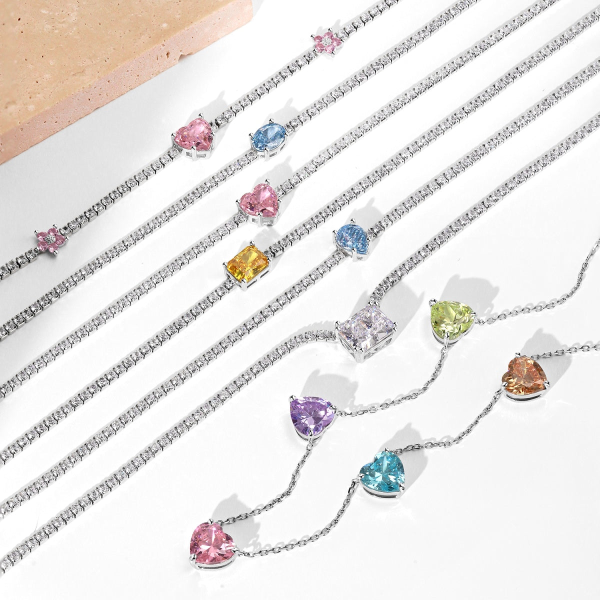 [Oramore Jewelry]Dazzling Pink Heart Flower Necklace