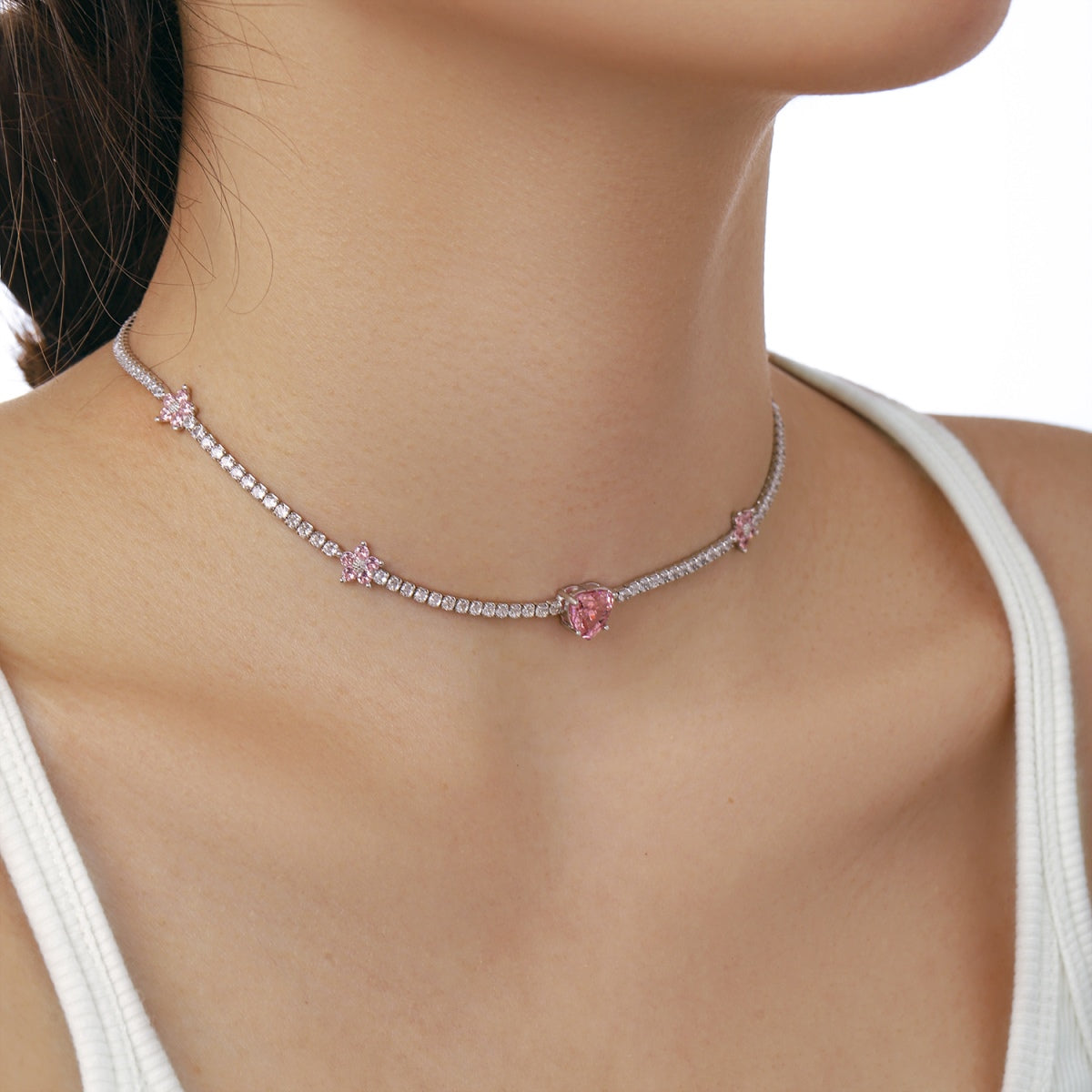 [Oramore Jewelry]Dazzling Pink Heart Flower Necklace