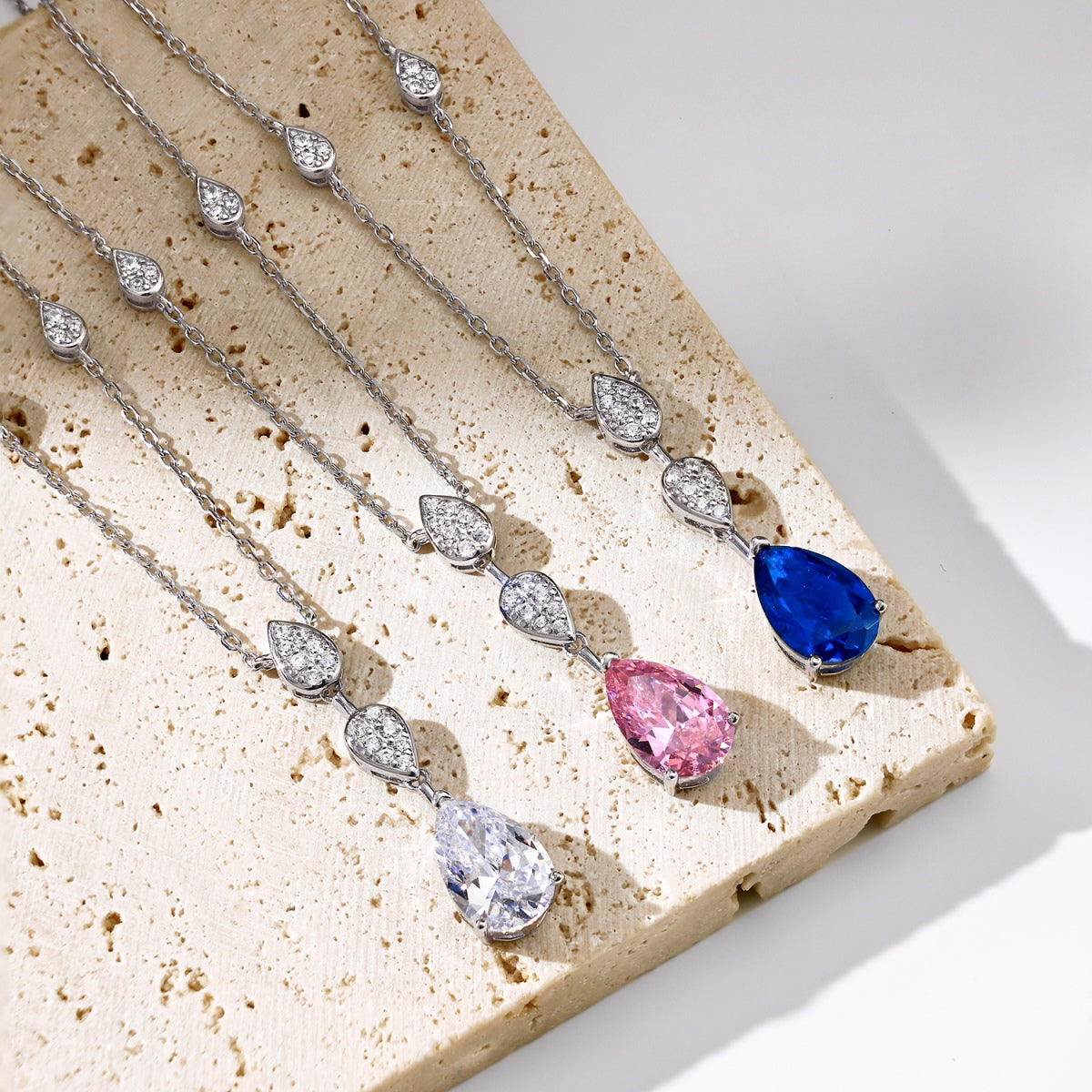 [Oramore Jewelry]Dazzling Pear Cut Necklace