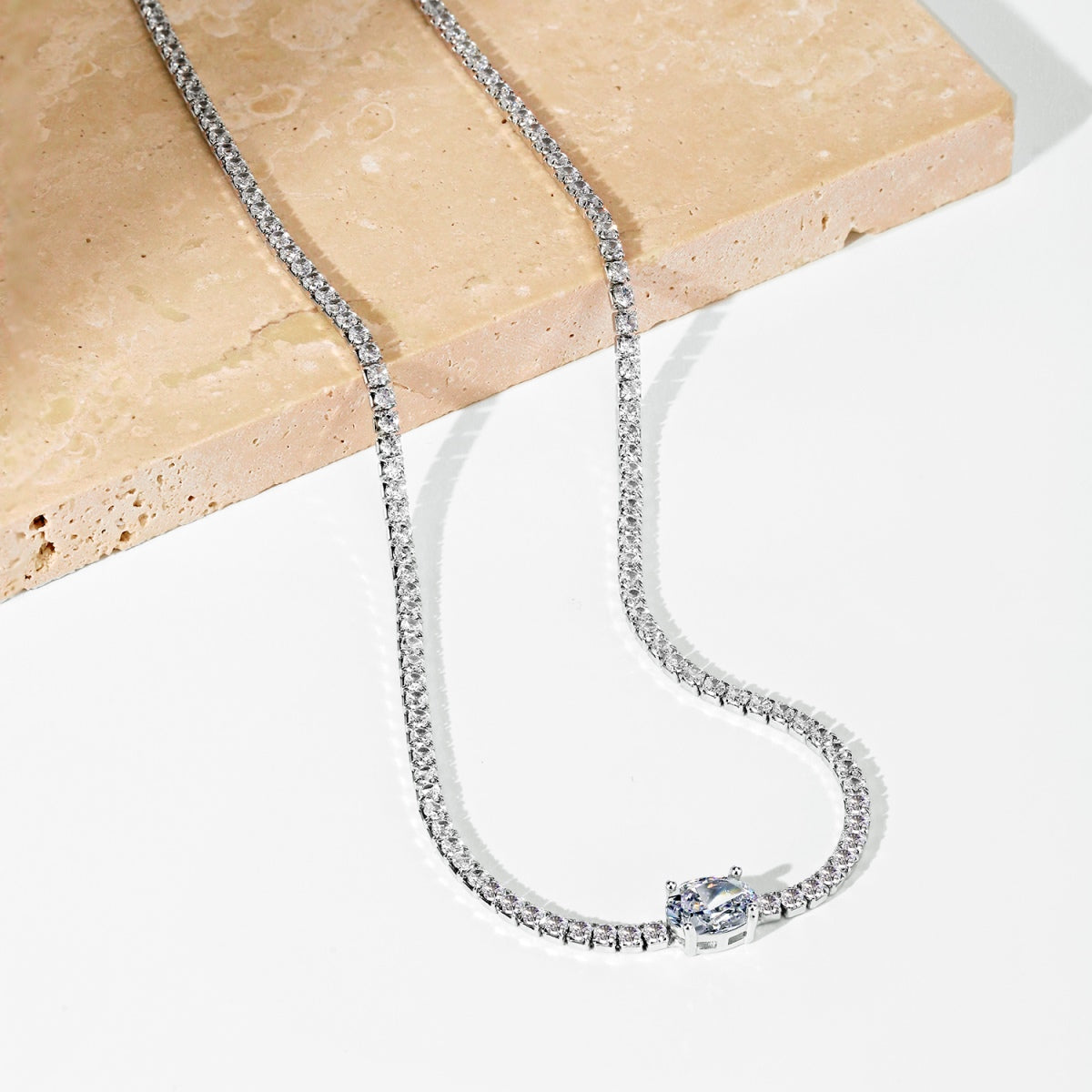 [Oramore Jewelry]1.0 Carat Shining Oval Cut Necklace