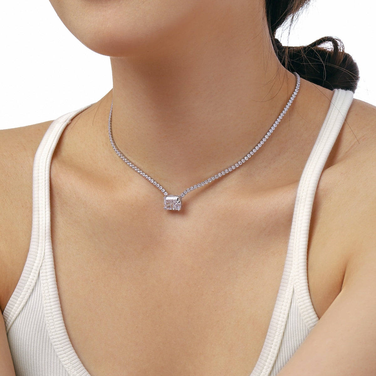[Oramore Jewelry]4.0 Carat Elegant Radiant Cut Necklace