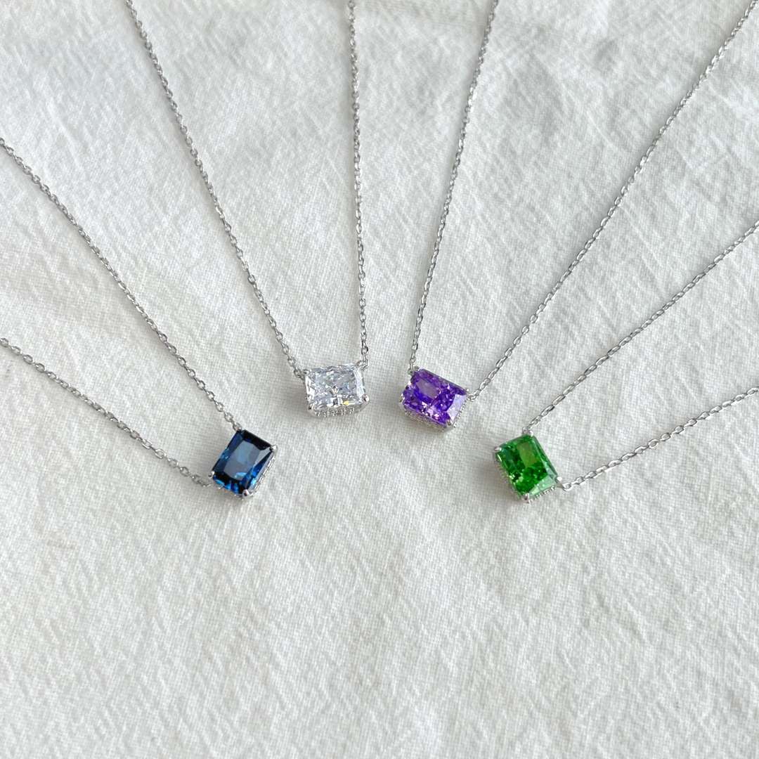 [Oramore Jewelry]Luxurious Square Shape Colorful Necalack