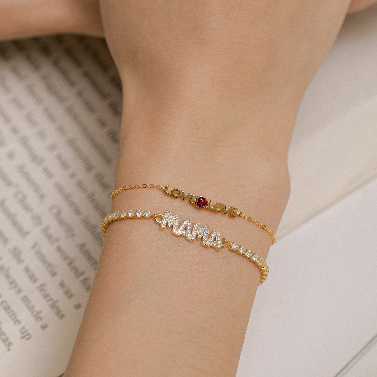 [Oramore Jewelry]Romantic Heart Shape Lover Bracelet