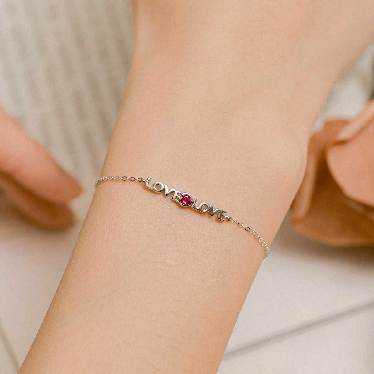[Oramore Jewelry]Romantic Heart Shape Lover Bracelet