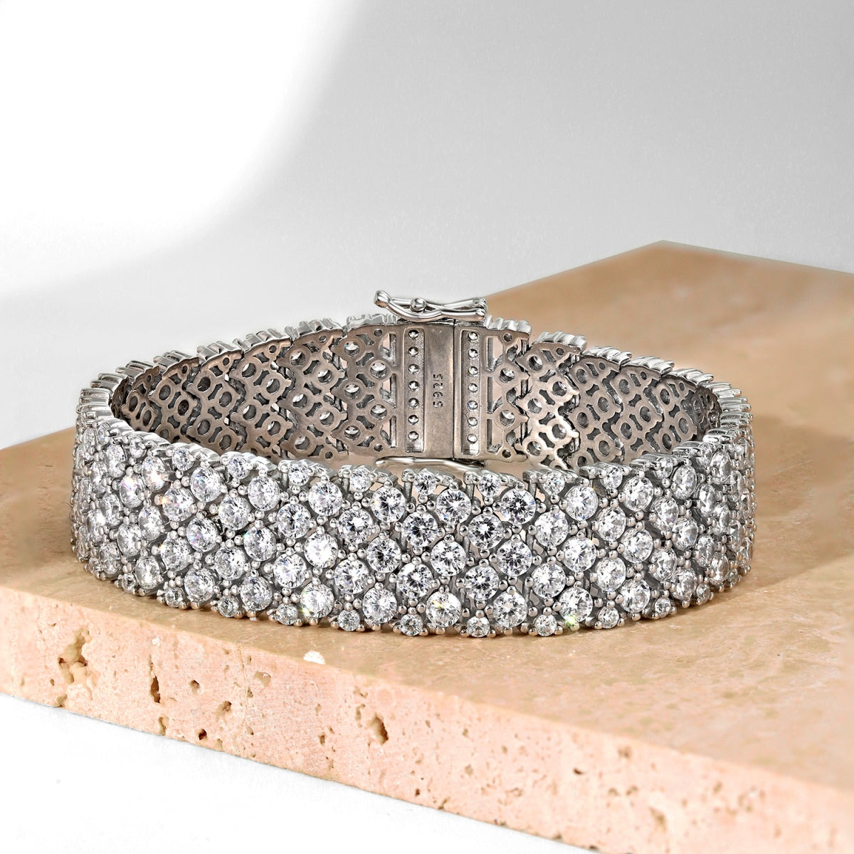 [Oramore Jewelry]Ornate Elegant Round Cut Party Bracelet
