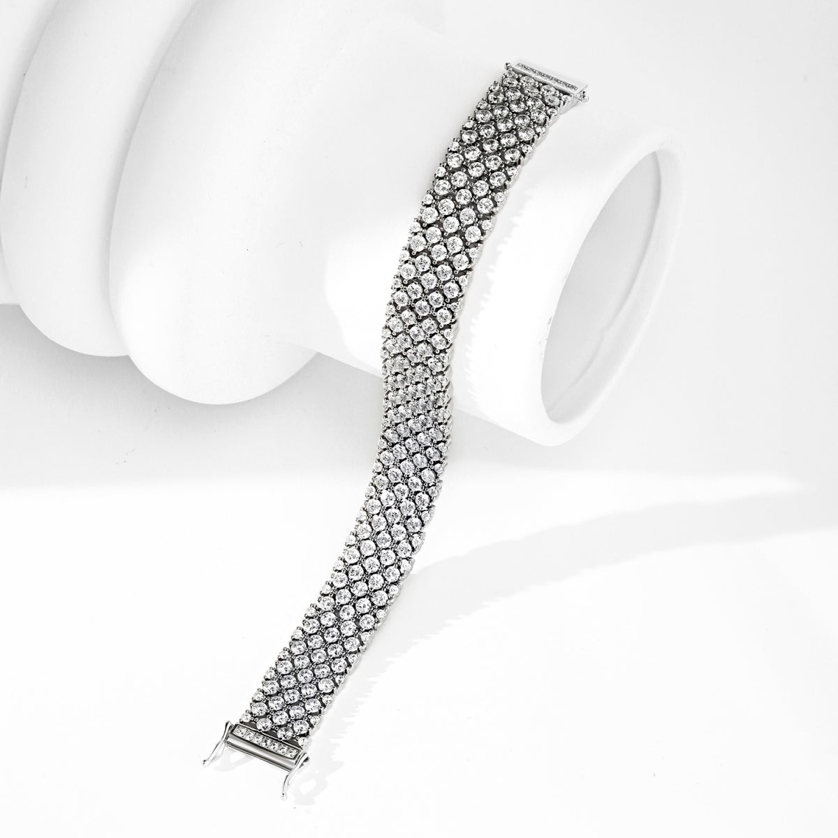 [Oramore Jewelry]Ornate Elegant Round Cut Party Bracelet