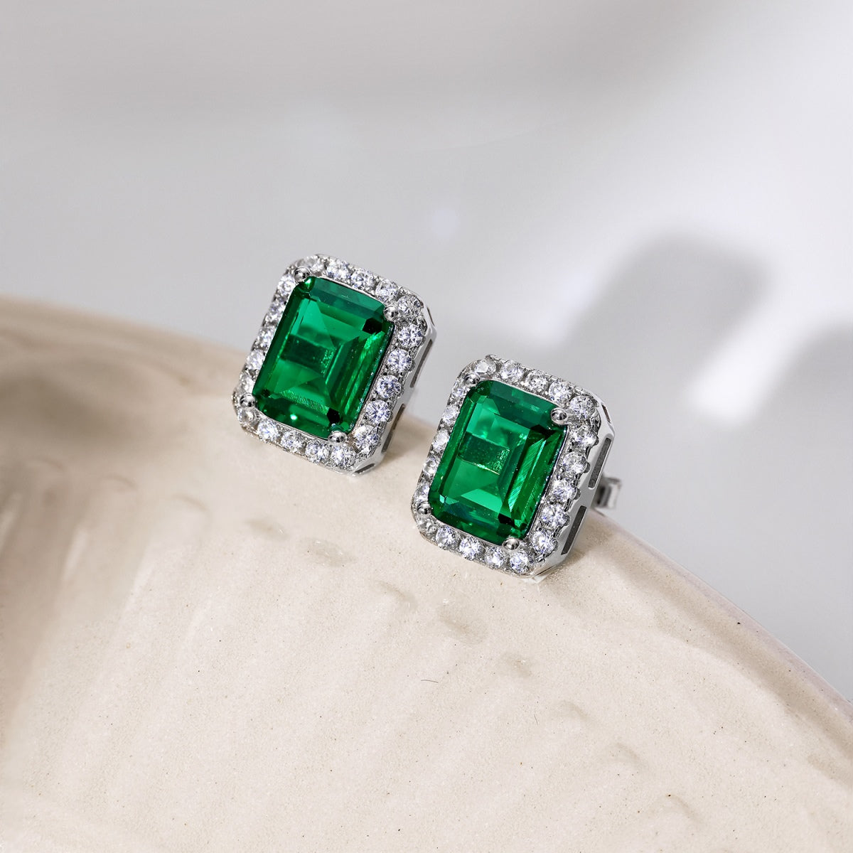 [Oramore Jewelry]Luxurious Dainty Emerald Cut Banquet Earrings