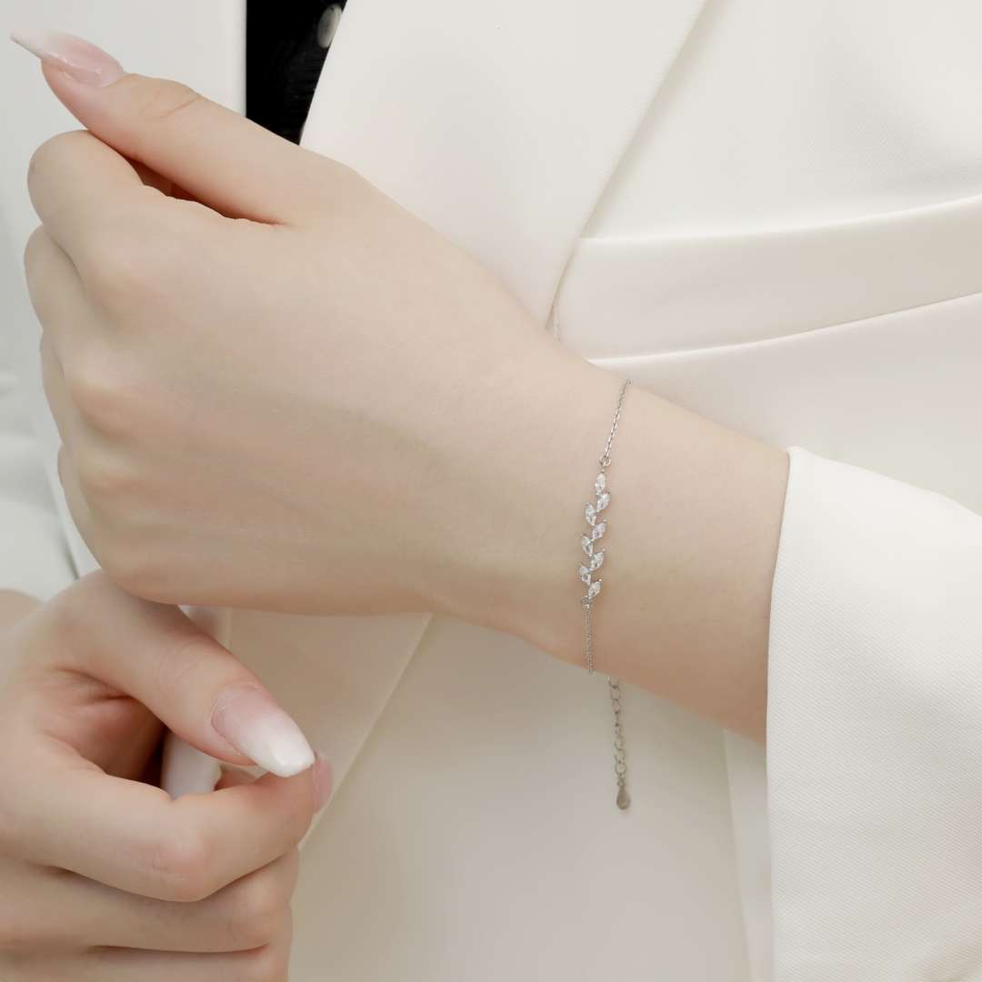 [Oramore Jewelry]Elegant Wheat Leaves Shape Bracelet