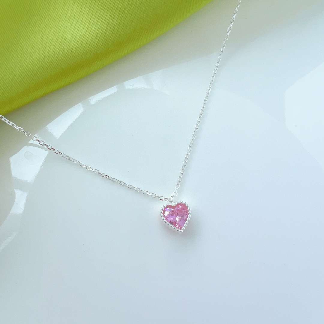 [Oramore Jewelry]Ornate Heart Shape Necklace