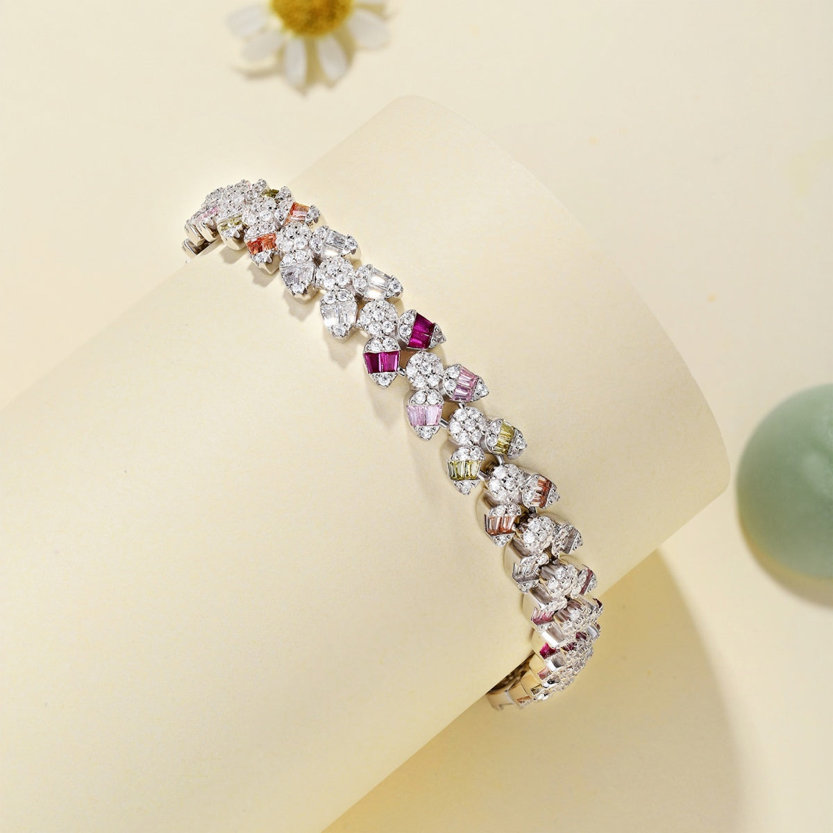 [Oramore Jewelry]Dainty Exquisite Flower Shape Daily Bracelet