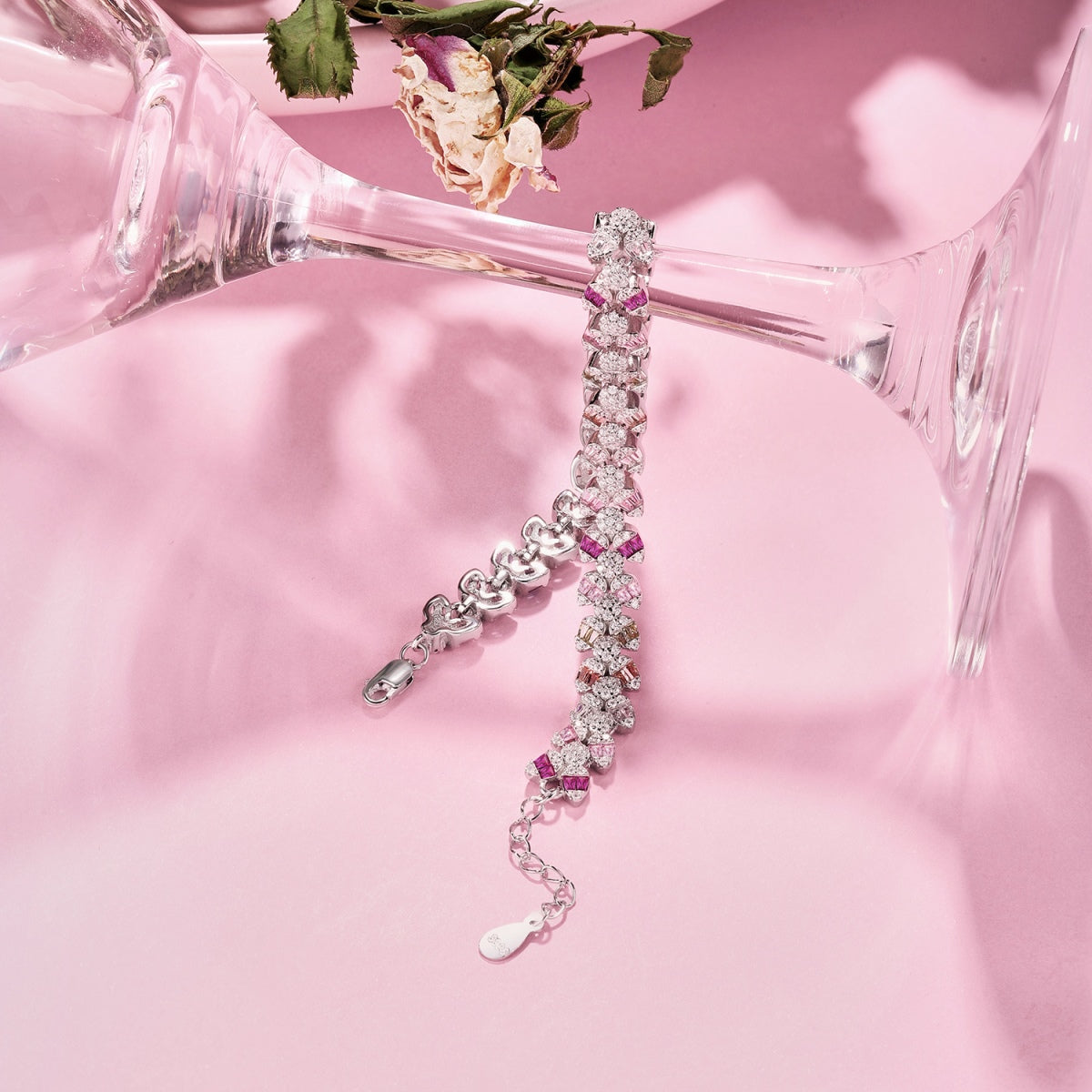 [Oramore Jewelry]Dainty Exquisite Flower Shape Daily Bracelet