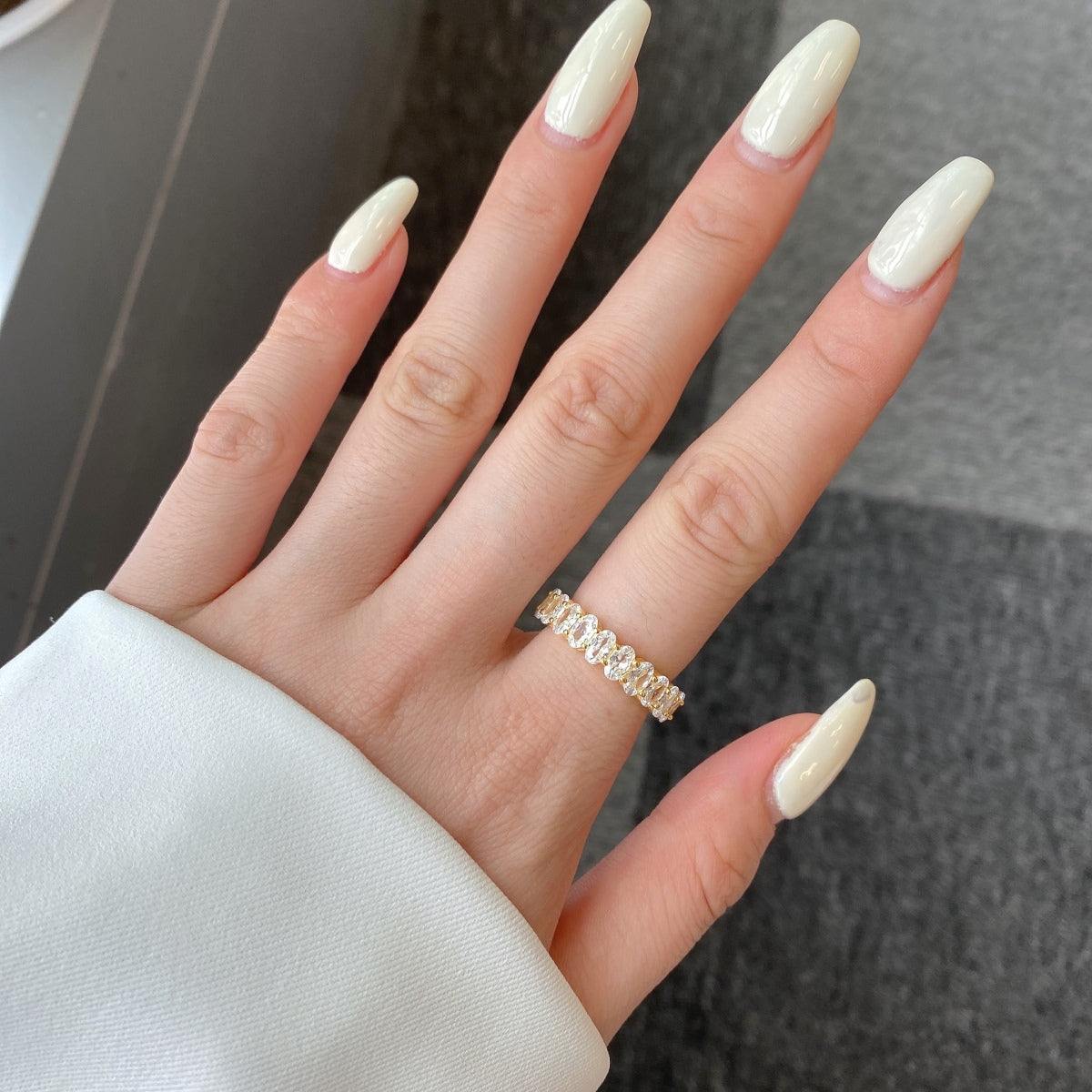 [Oramore Jewelry]Ornate Oval Cut Tennis Ring
