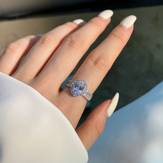 [Oramore Jewelry]1.5 Carat Dazzling Charming Oval Cut Banquet Ring
