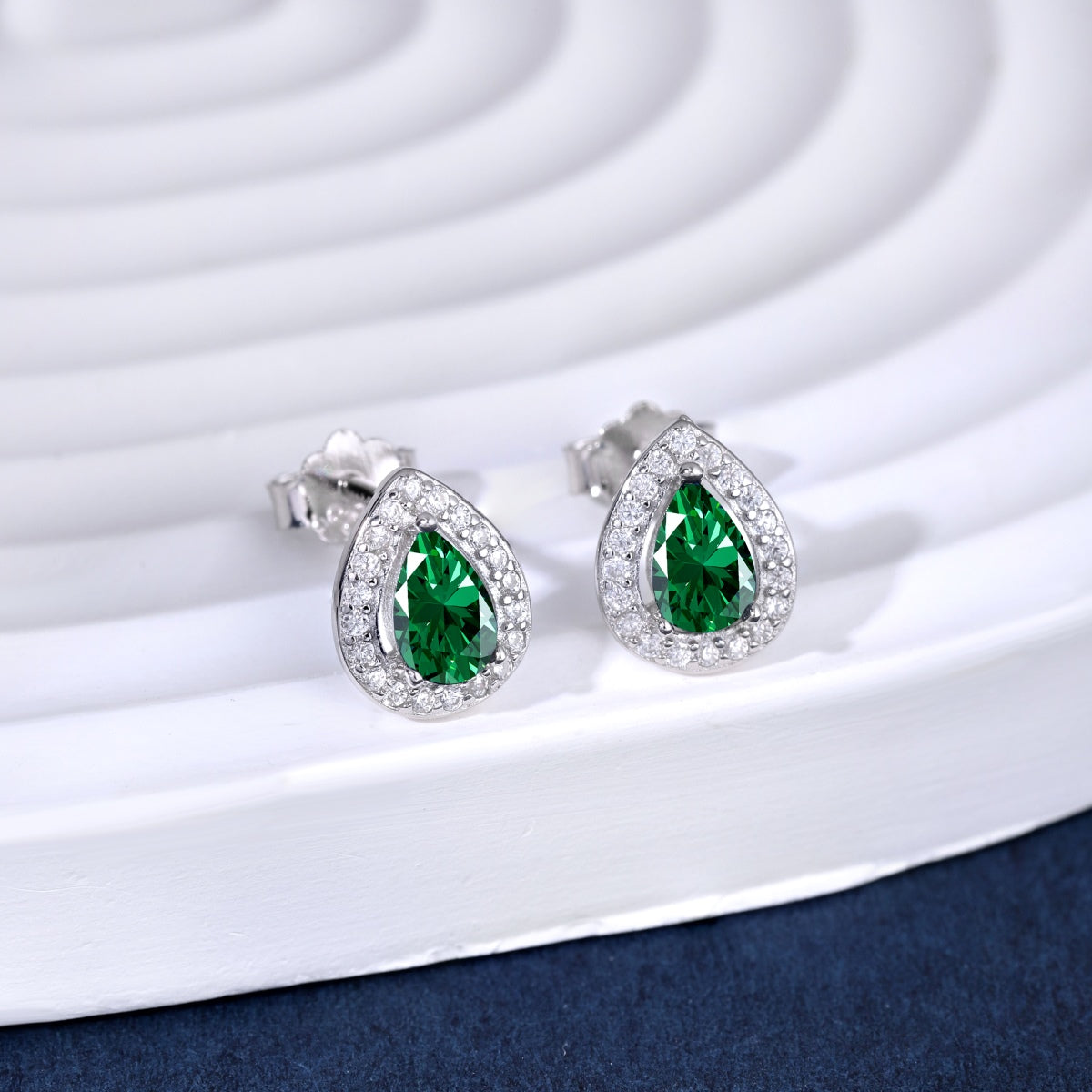 [Oramore Jewelry]Luxurious Water Drop Shape Earrings