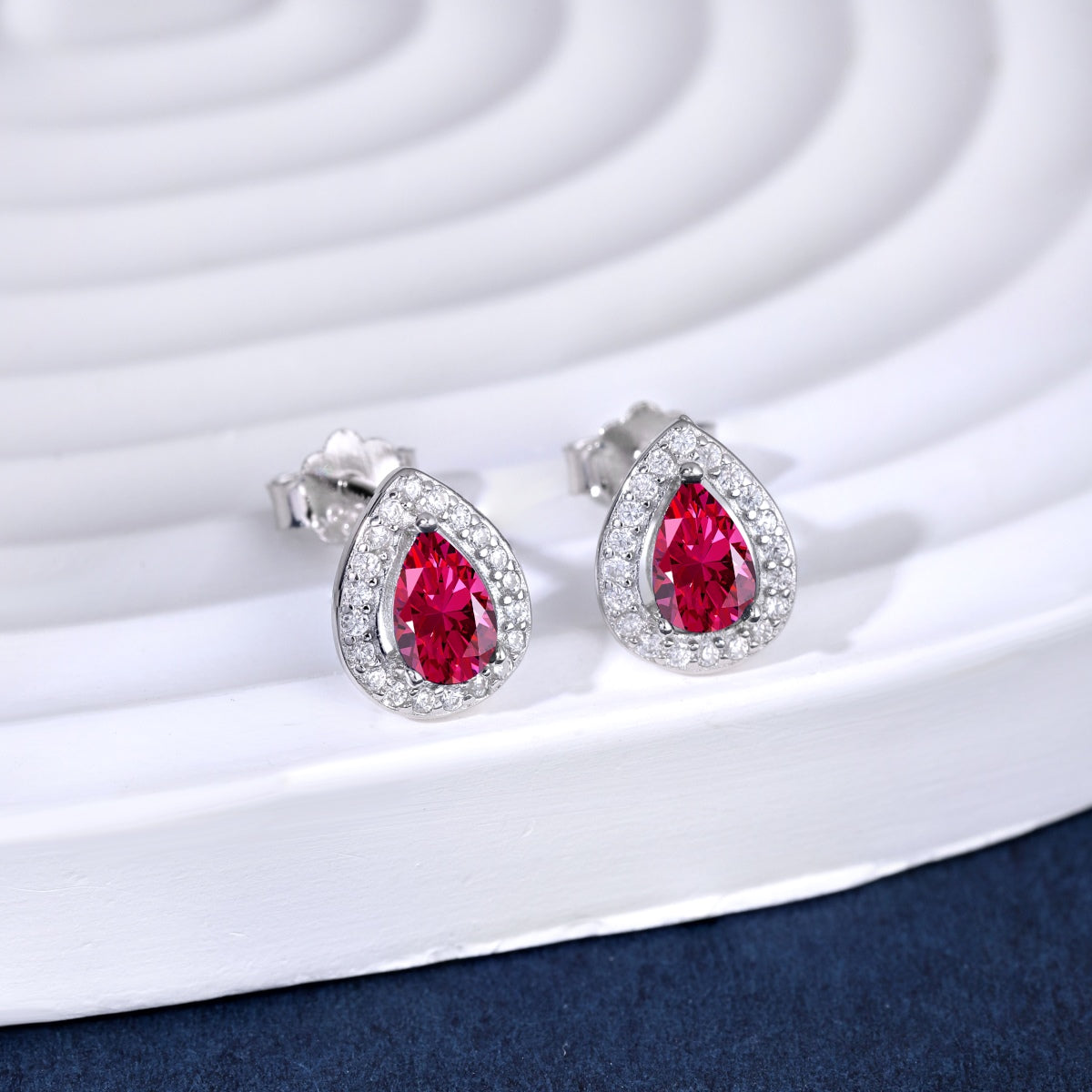 [Oramore Jewelry]Luxurious Water Drop Shape Earrings