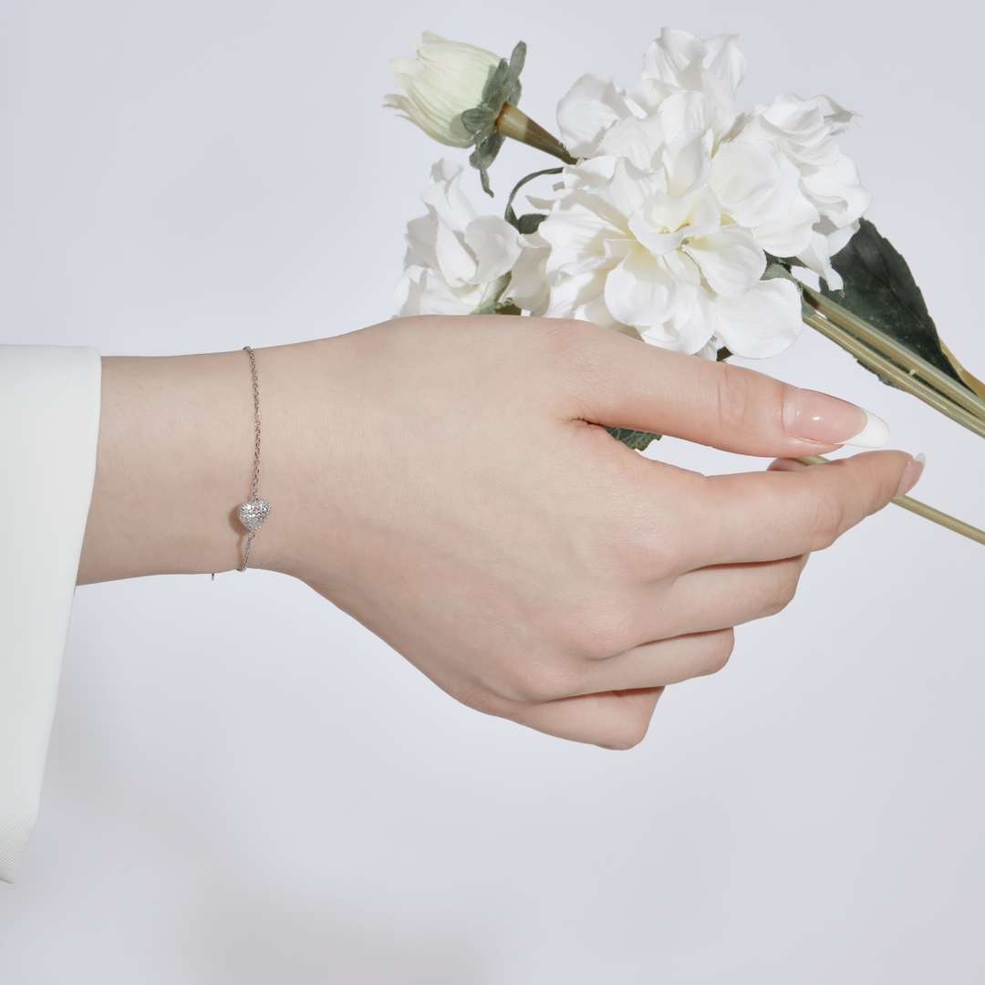 [Oramore Jewelry]Heart-Shaped Gentle and Versatile Bracelet
