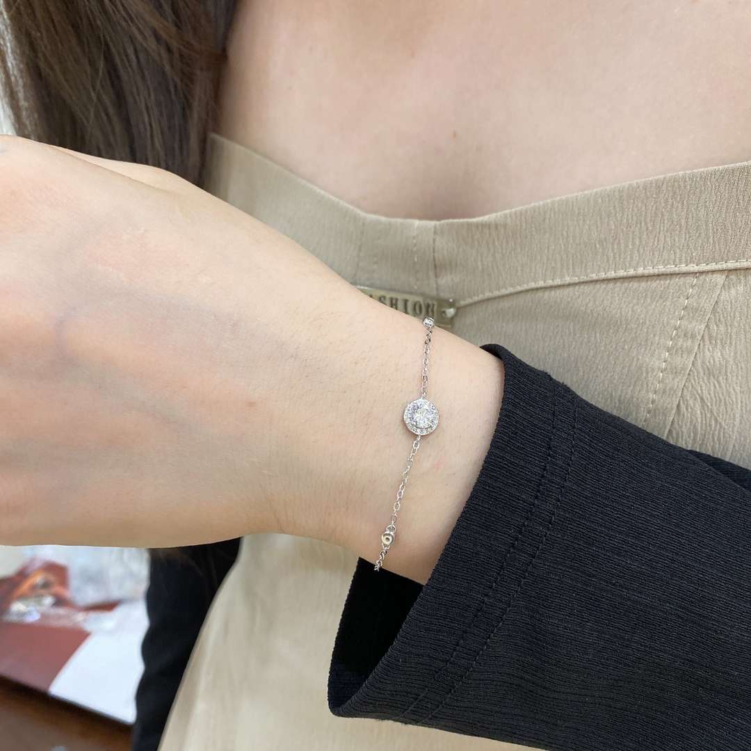 [Oramore Jewelry]Dazzling Round Cut Shape Bracelet