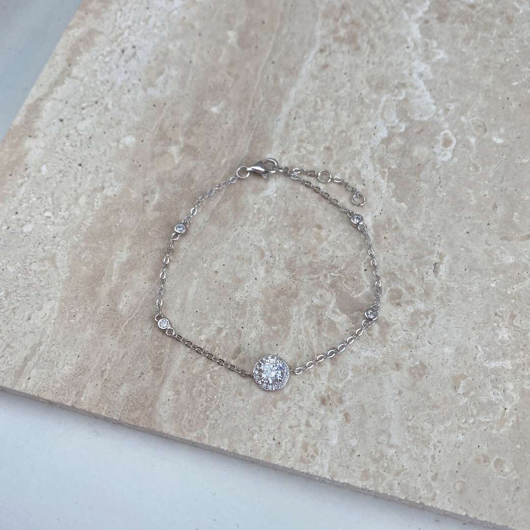 [Oramore Jewelry]Dazzling Round Cut Shape Bracelet