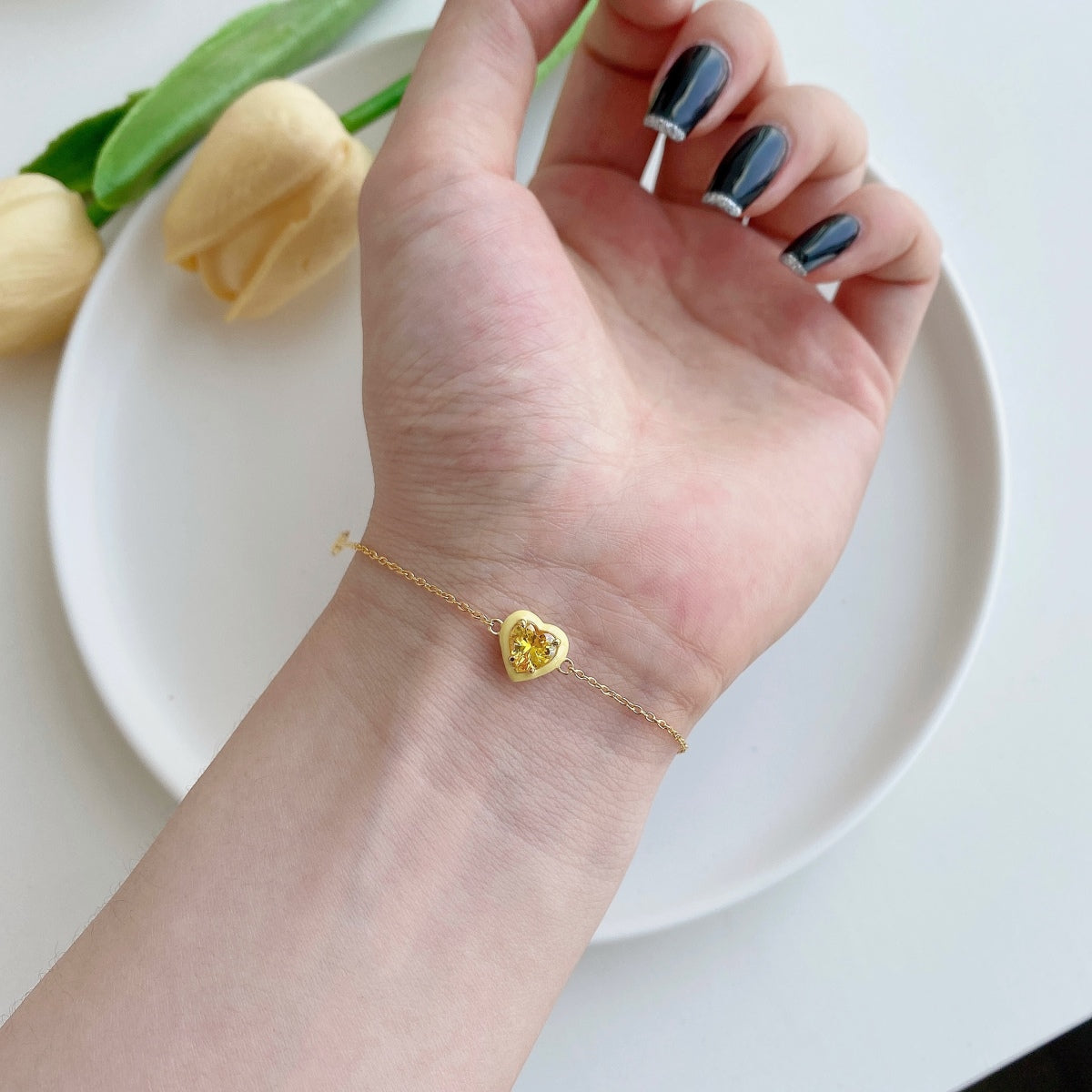 [Oramore Jewelry]Sparkling Romantic Heart Shape Lover Bracelet