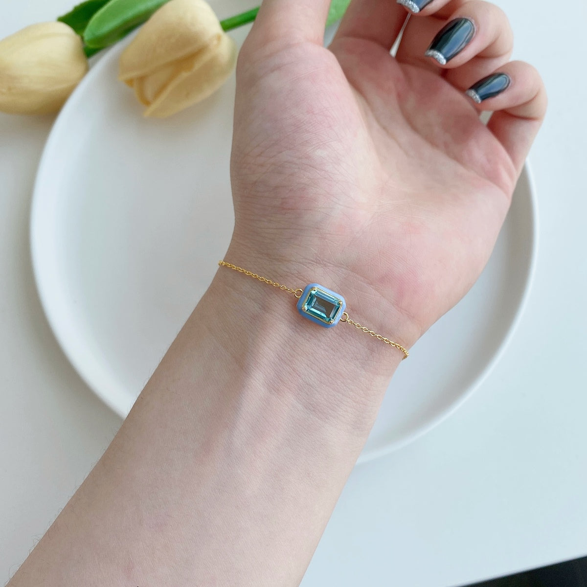 [Oramore Jewelry]2.0 Carat Sparkling Colorful Emerald Cut Daily Bracelet