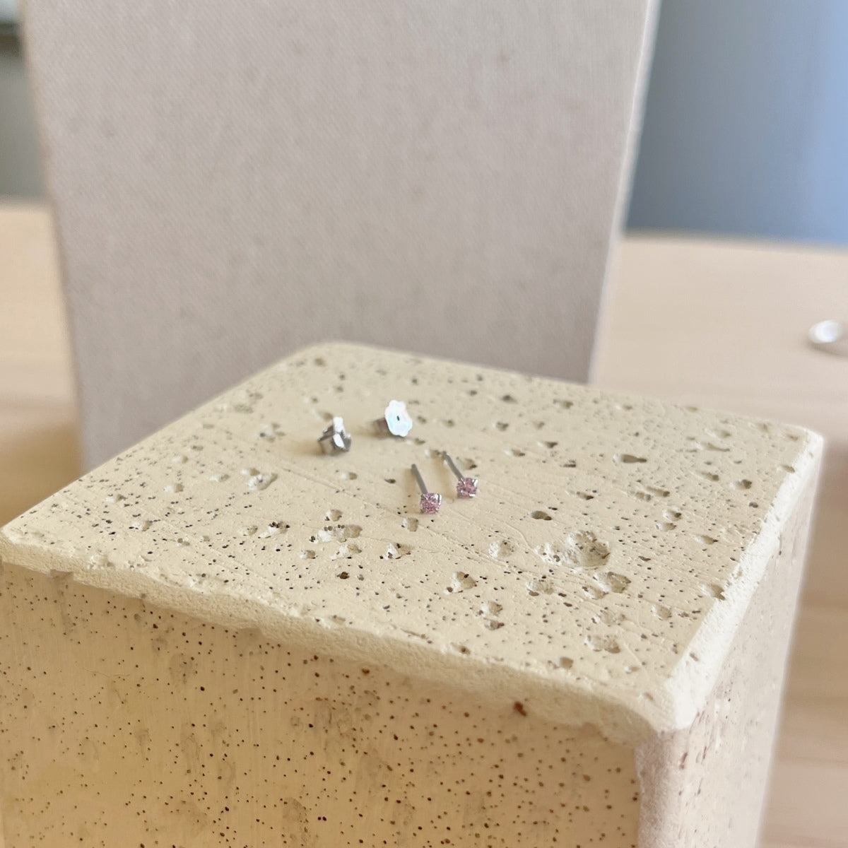 [Oramore Jewelry]Delicate Solitaire Earrings