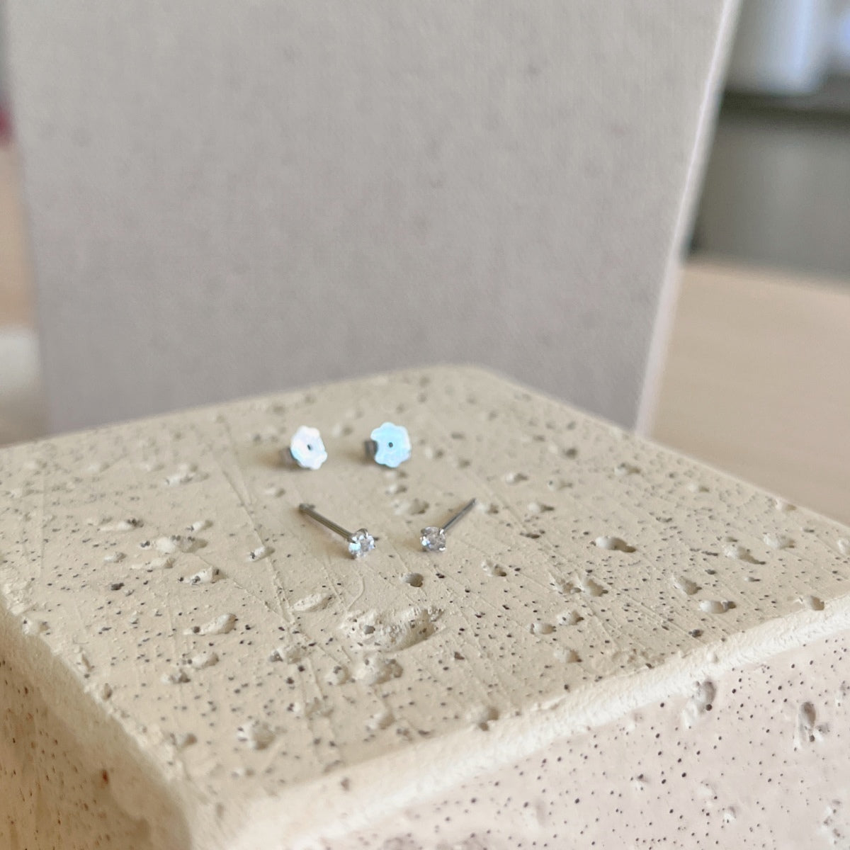 [Oramore Jewelry]Delicate Solitaire Earrings