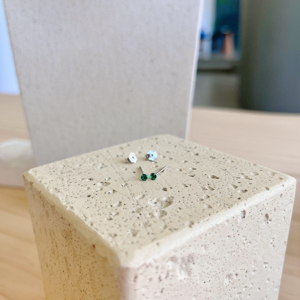 [Oramore Jewelry]Delicate Solitaire Earrings