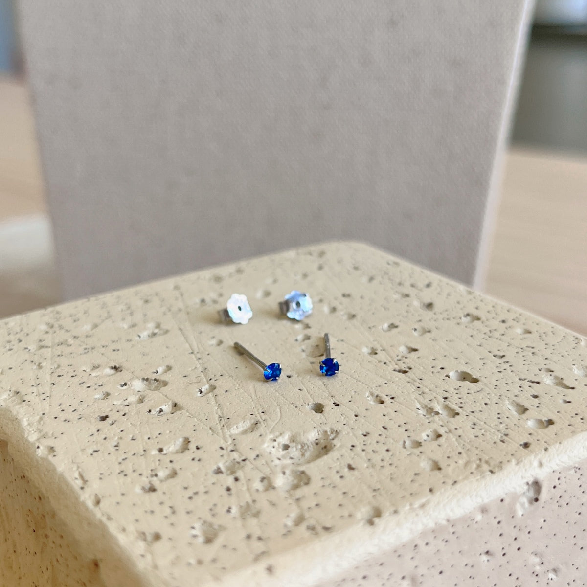 [Oramore Jewelry]Delicate Solitaire Earrings