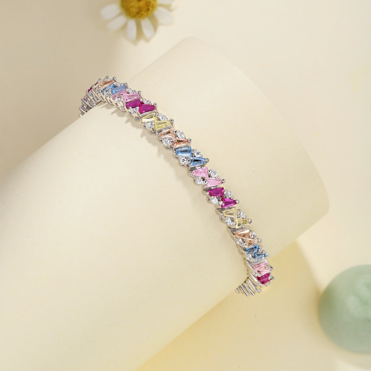 [Oramore Jewelry]Ornate Sparkling Multi Cut Party Bracelet