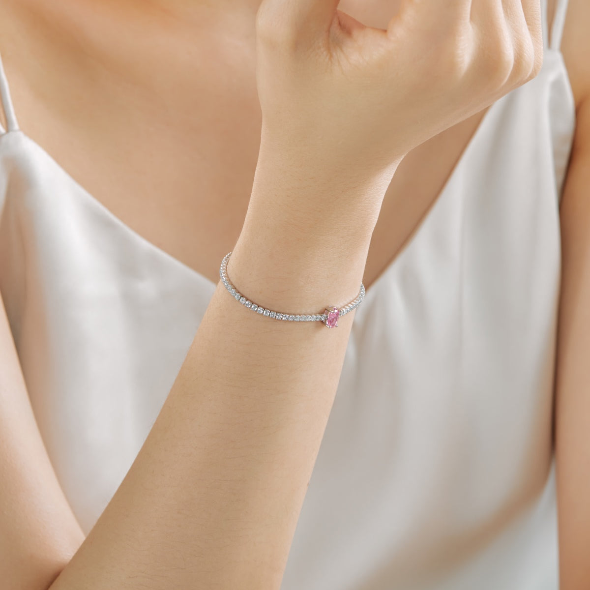 [Oramore Jewelry]0.75 Carat Exquisite Oval Cut Daily Bracelet