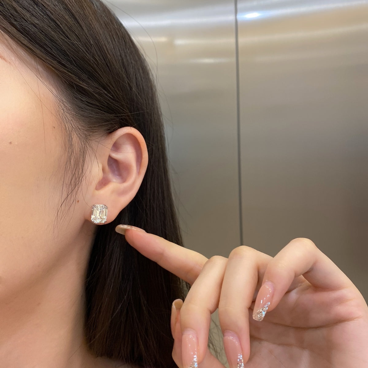 [Oramore Jewelry]Dazzling Square Shape Earrings