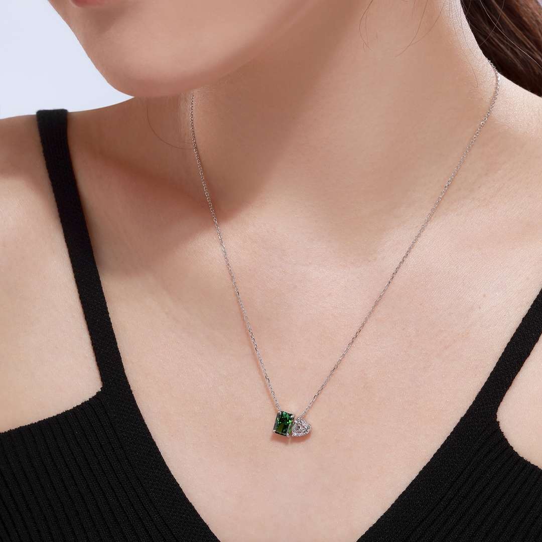 [Oramore Jewelry]Dazzling Square & Heart Shape Necklace