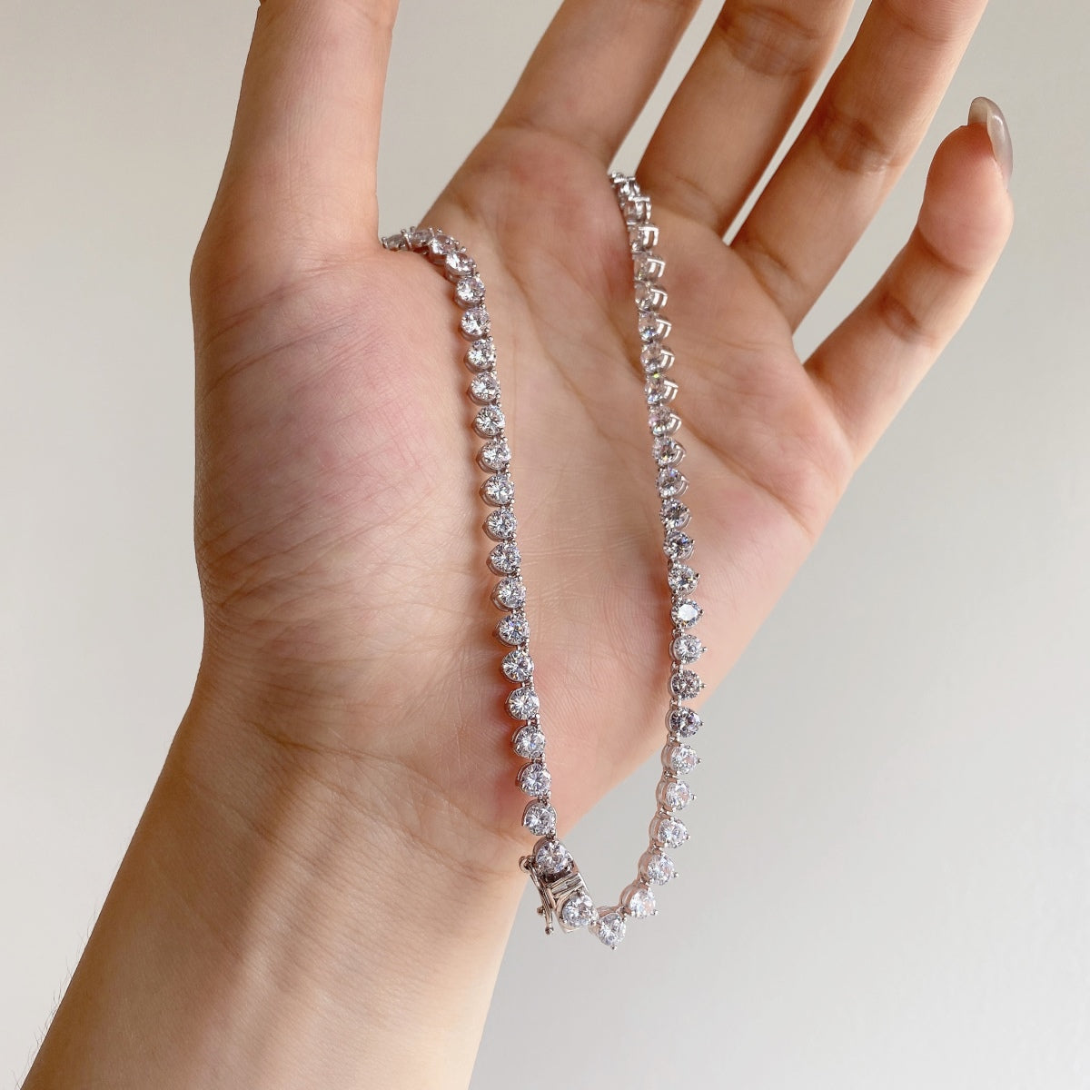 [Oramore Jewelry]Ornate Heart Cut Tennis Necklace
