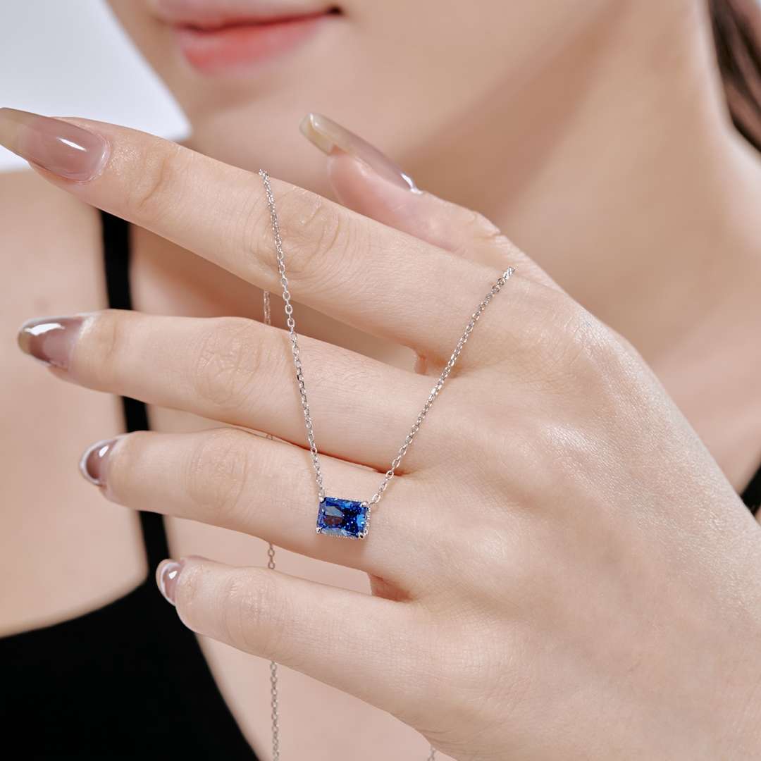 [Oramore Jewelry]Luxurious Square Shape Colorful Necalack