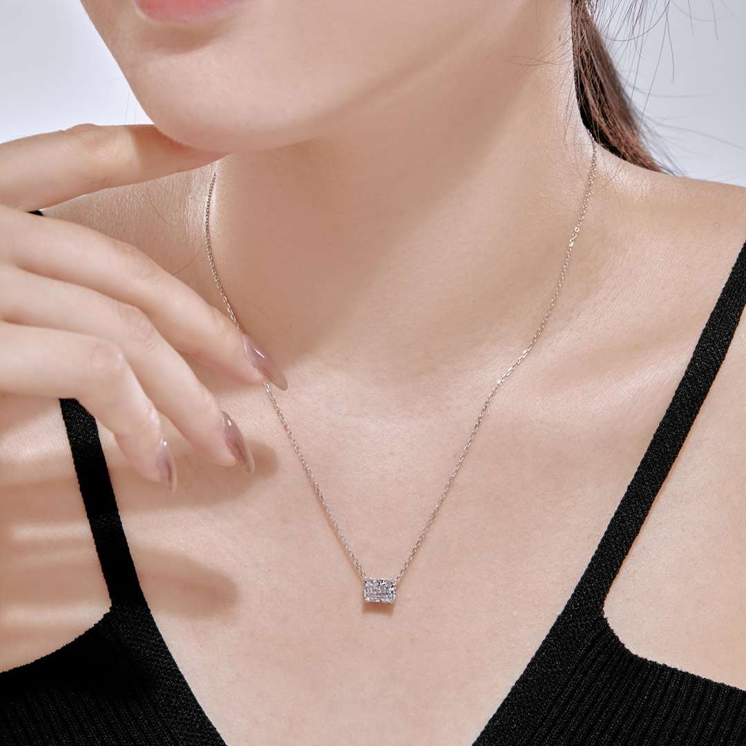 [Oramore Jewelry]Luxurious Square Shape Colorful Necalack