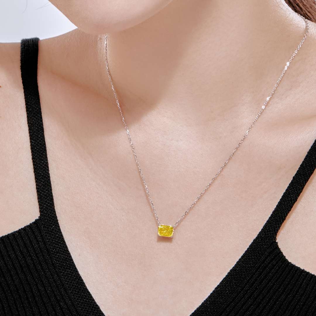 [Oramore Jewelry]Luxurious Square Shape Colorful Necalack