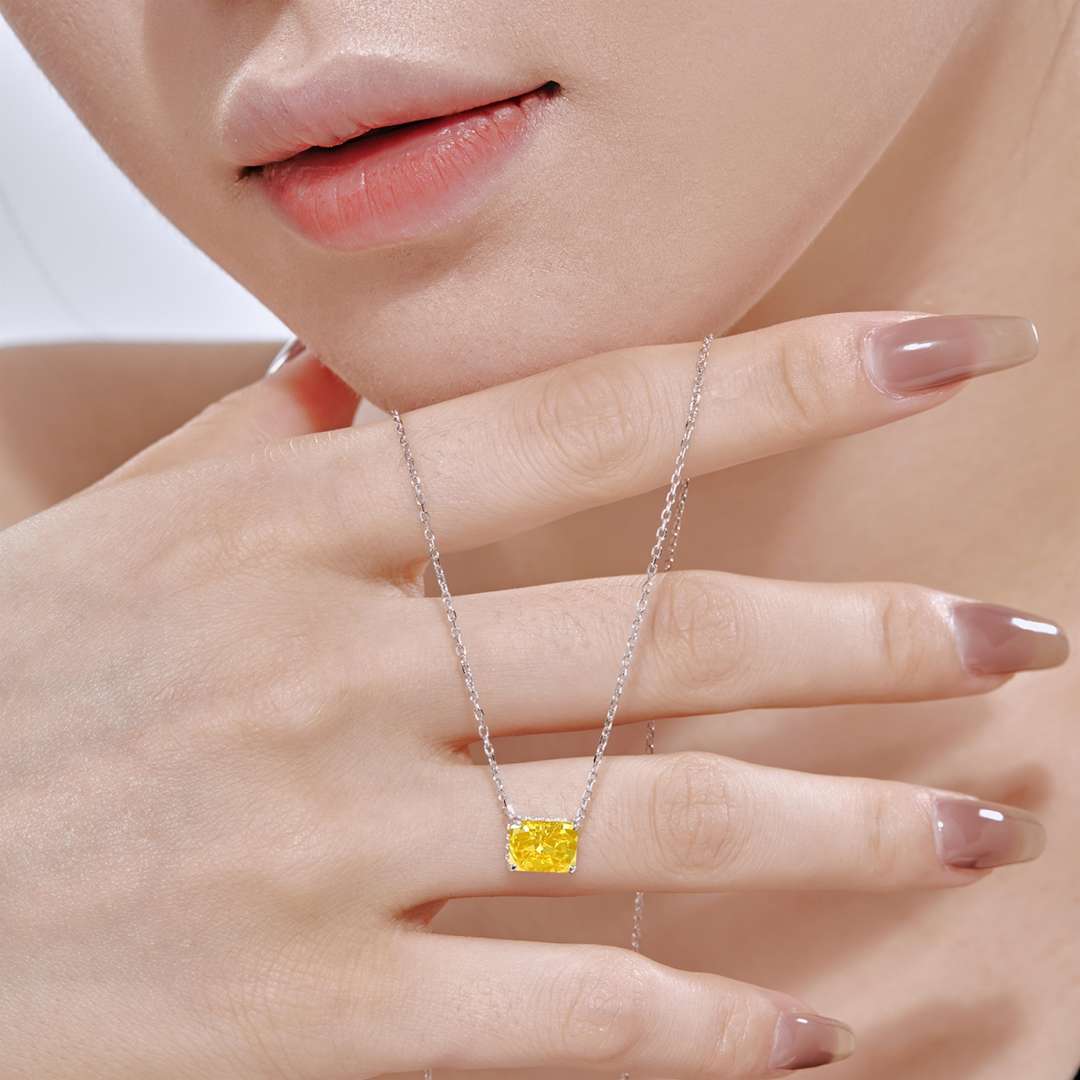 [Oramore Jewelry]Luxurious Square Shape Colorful Necalack