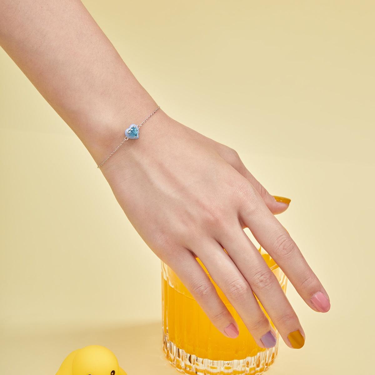 [Oramore Jewelry]Sparkling Romantic Heart Shape Lover Bracelet