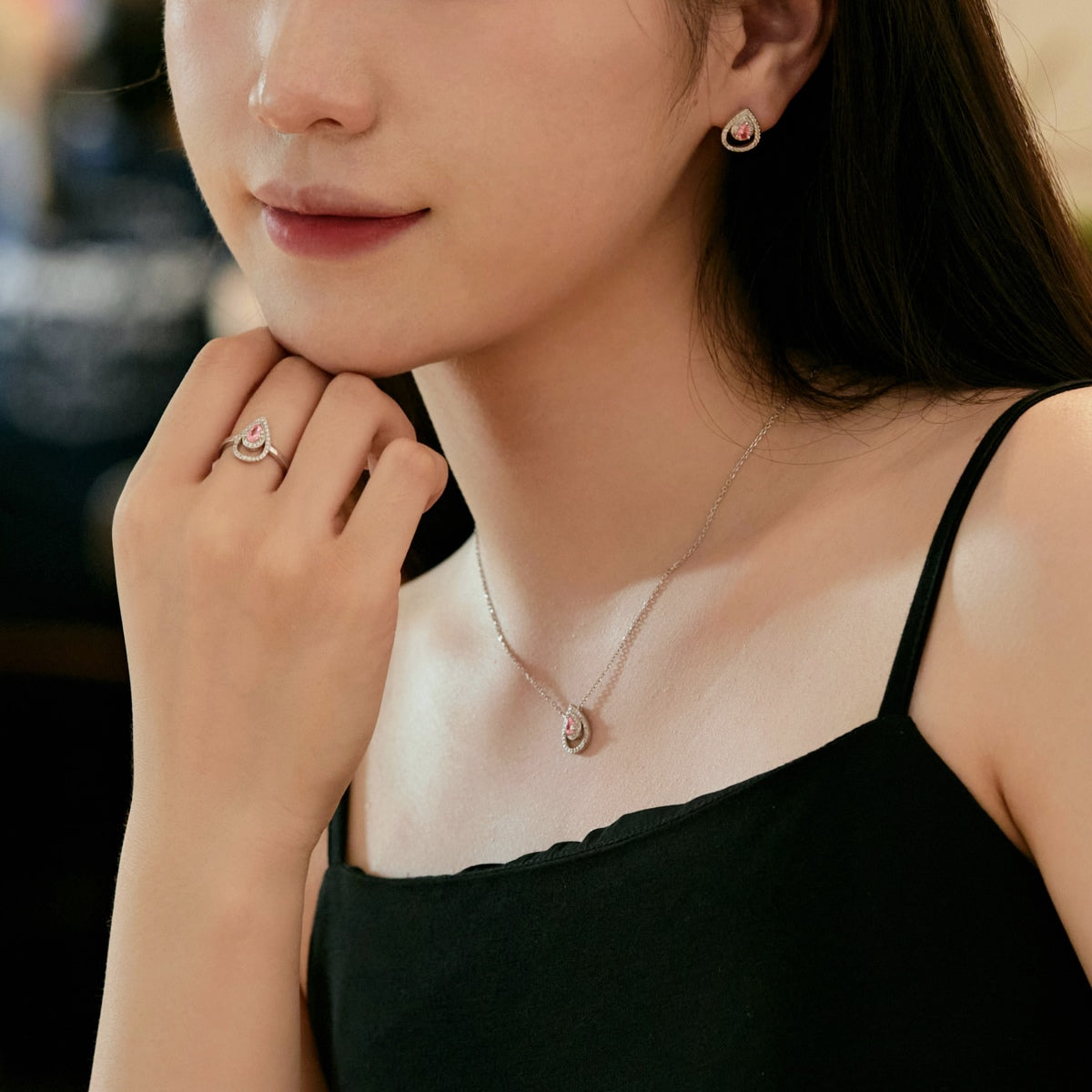 [Oramore Jewelry]Sparkling Pear Cut Necklace
